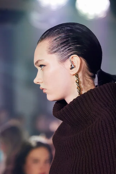 Look 22